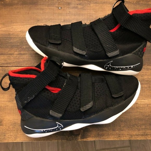nike lebron soldier 11 size 7